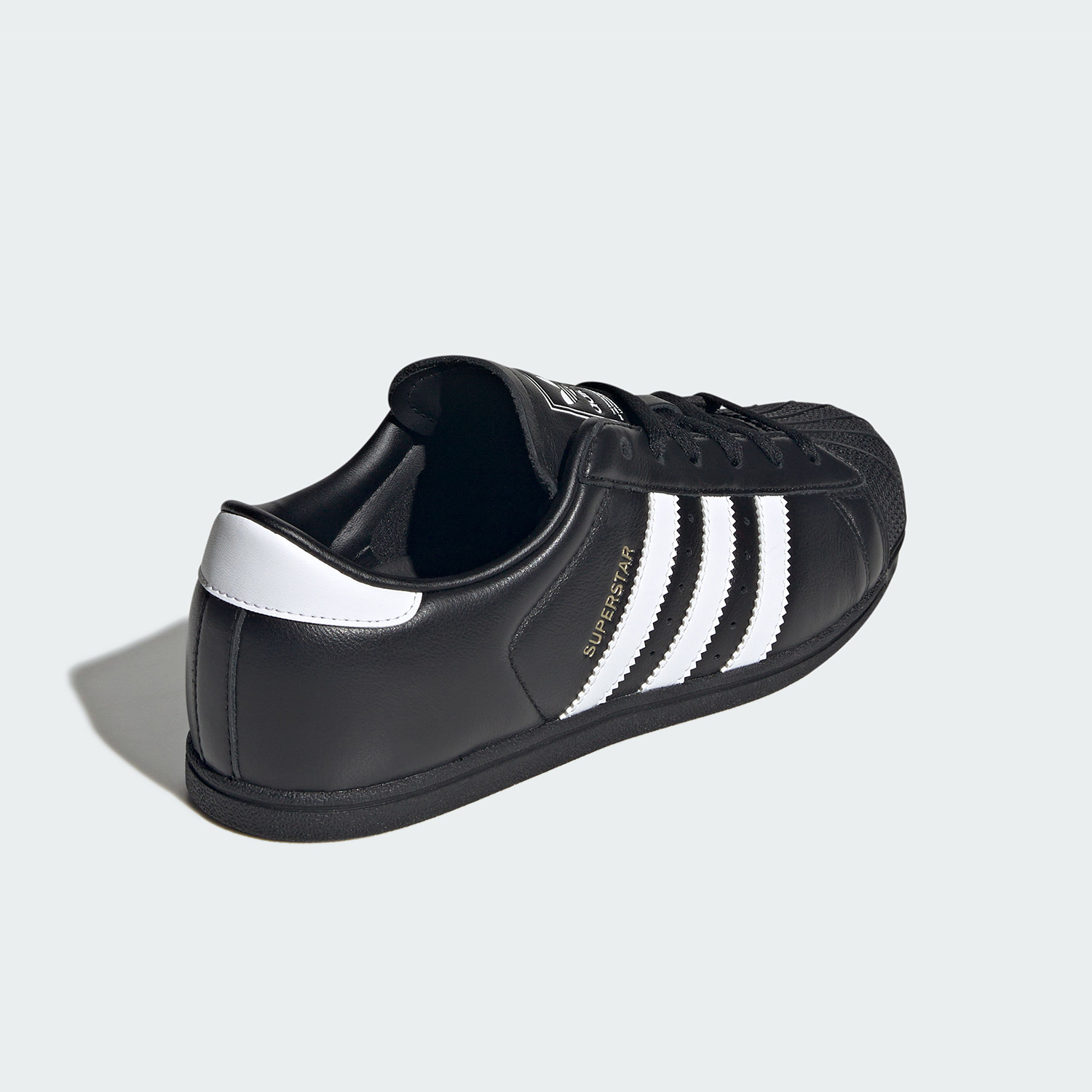รองเท้ากีฬาและลำลองทรงเตี้ยสำห - Adidas Shoes Superstar บทวิจารณ์และราคา